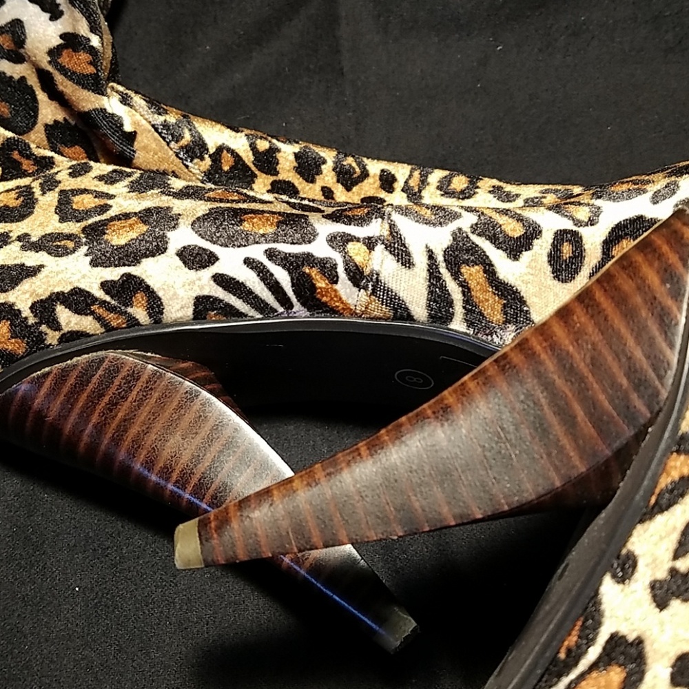 Leopard boots - Picture 3 of 3